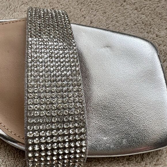 Steve Madden Nava Rhinestone Low Heel Silver Sandal Women 8 M Ankle Strap Square - Picture 8 of 15